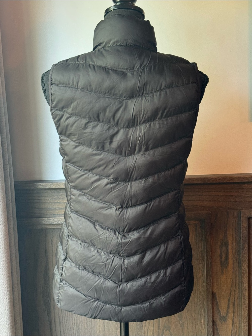 32 Degrees Black Quilted Packable Puffer Vest - Picture 3 of 6